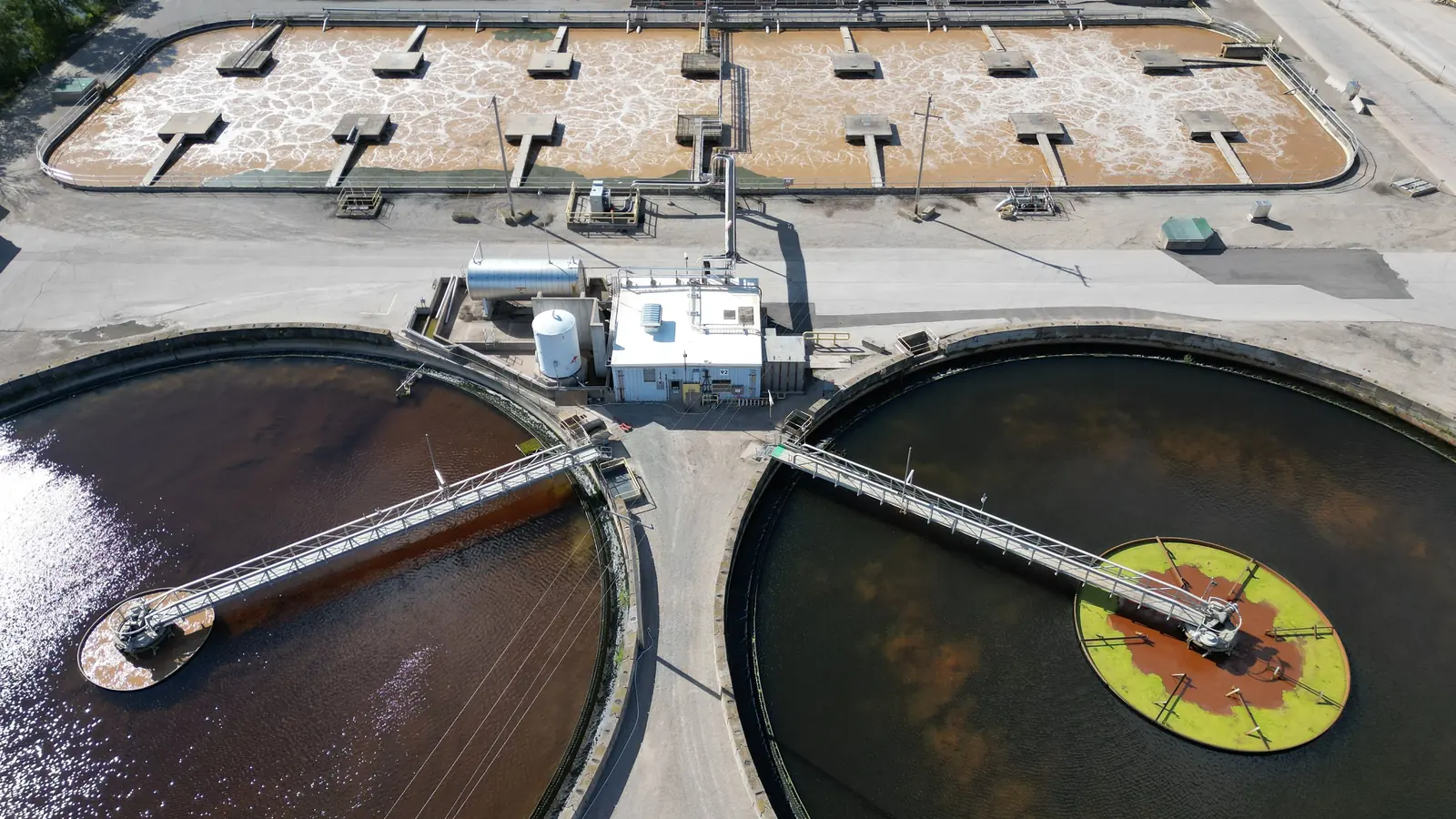 Aerial view of wastewater treatment infrastructure for odour monitoring system planning in Saudi Arabia